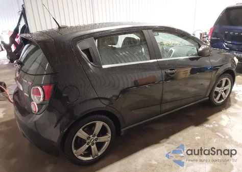 2013 Chevrolet Sonic Rs Auto z USA, uszkodzony, nr VIN 1G1JG6SB8D4141407